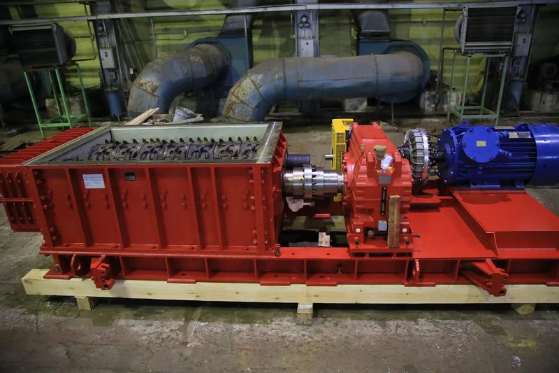 Файл:Шнекозубчатая дробилка.jpg